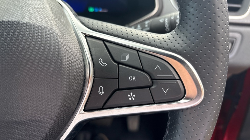 Renault Symbioz 1.8 E-Tech FHEV 160 Techno 5dr Auto Hybrid Estate - Image 22