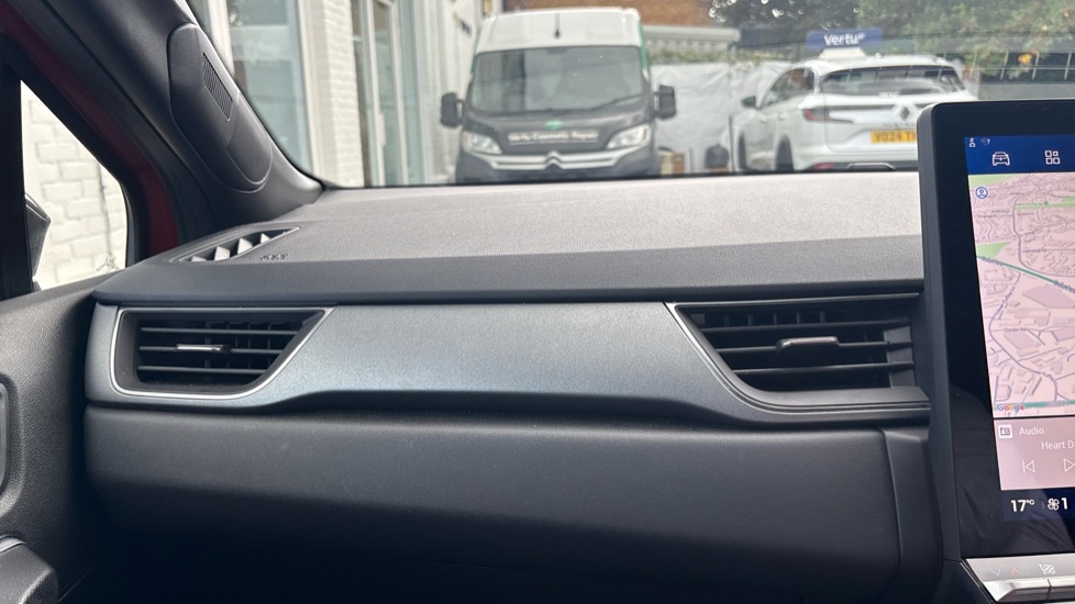 Renault Symbioz 1.8 E-Tech FHEV 160 Techno 5dr Auto Hybrid Estate - Image 27