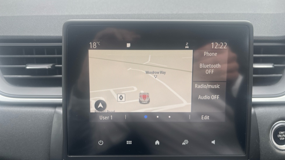 Renault Captur 1.3 TCE 130 Iconic 5dr Petrol Hatchback - Image 12