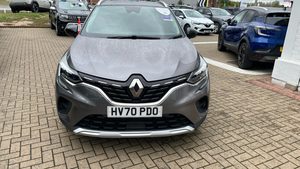 Renault Captur 1.3 TCE 130 Iconic 5dr Petrol Hatchback - Image 43