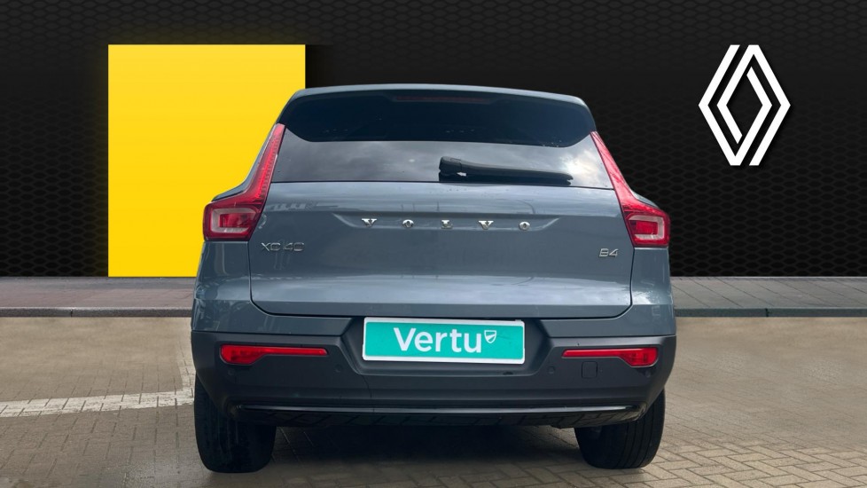 Volvo XC40 2.0 B4P Ultimate Dark 5dr Auto Petrol Estate - Image 6
