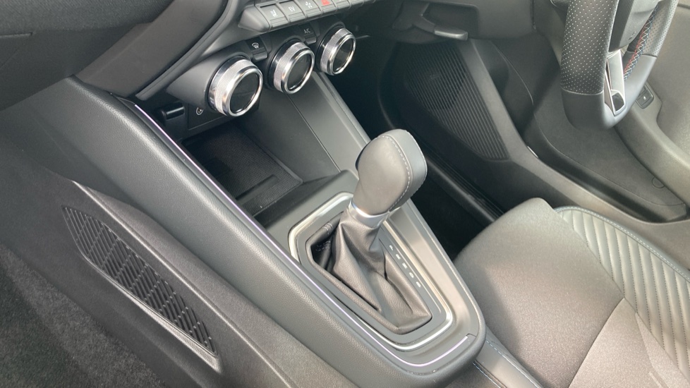 Renault Clio 1.6 E-TECH full hybrid 145 Esprit Alpine 5dr Auto Hybrid Hatchback - Image 13