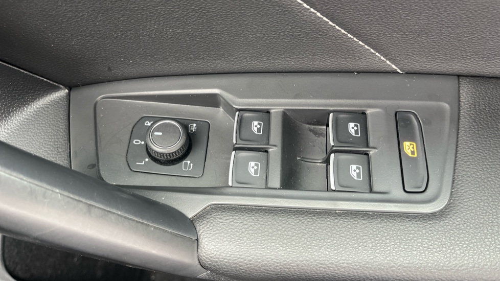 Volkswagen Tiguan Allspace 2.0 TSI 245 4Motion R-Line 5dr DSG Petrol Estate - Image 30