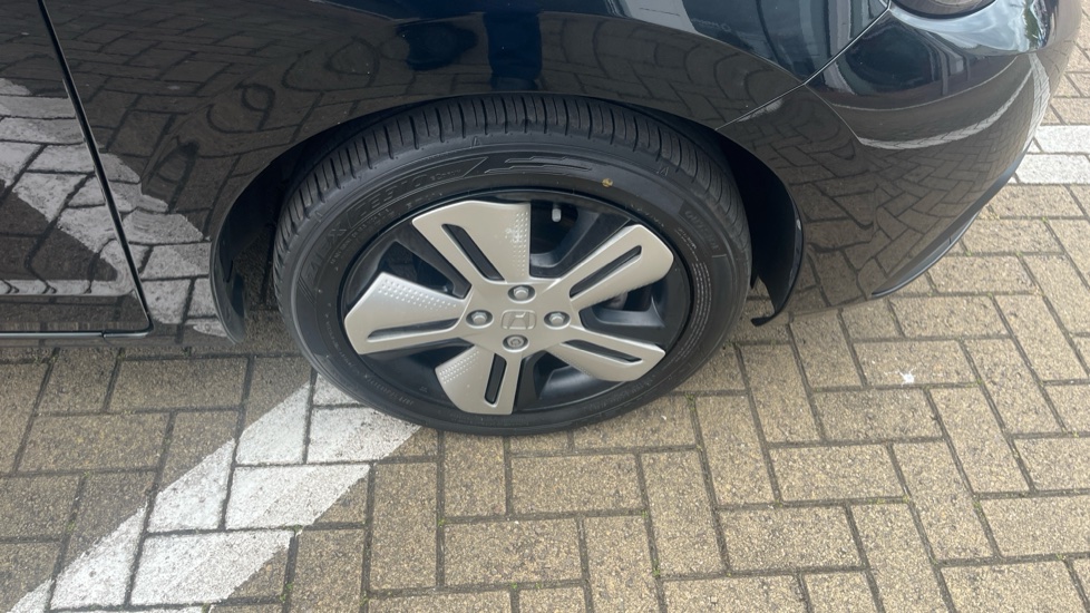 Honda Jazz 1.5 i-MMD Hybrid EX 5dr eCVT Hybrid Hatchback - Image 33