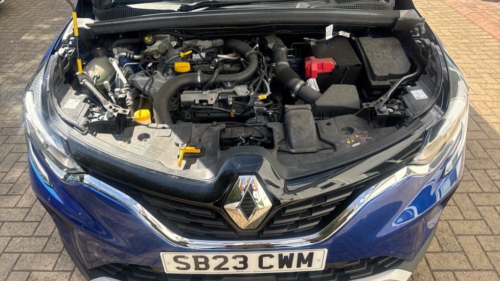 Renault Captur 1.0 TCE 90 Evolution 5dr Petrol Hatchback - Image 8
