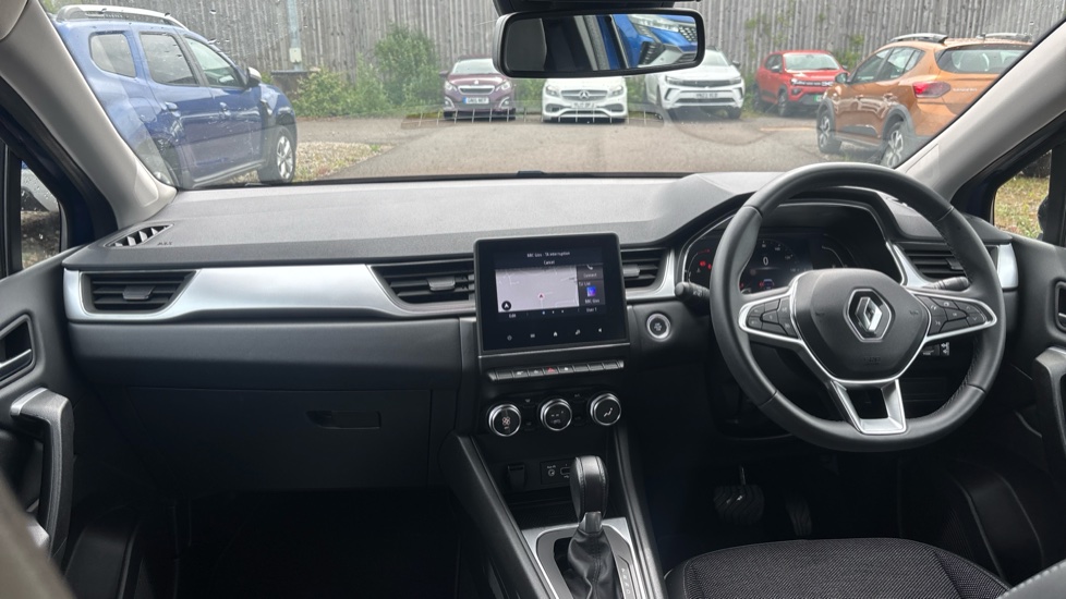 Renault Captur 1.3 TCE 140 SE Edition 5dr EDC Petrol Hatchback - Image 10