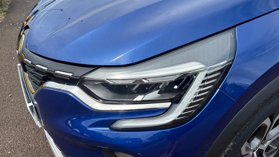 Renault Captur 1.3 TCE 140 SE Edition 5dr EDC Petrol Hatchback - Image 25
