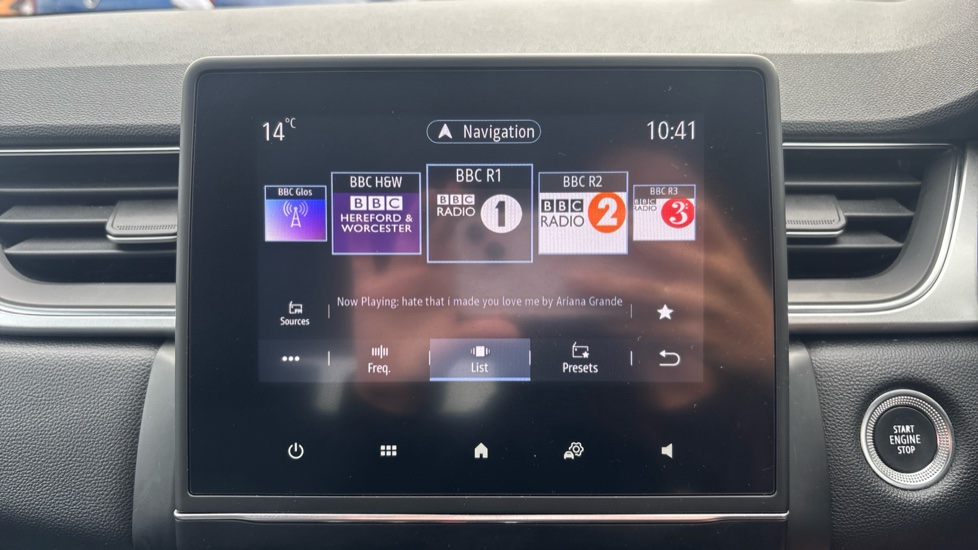 Renault Captur 1.3 TCE 140 SE Edition 5dr EDC Petrol Hatchback - Image 36