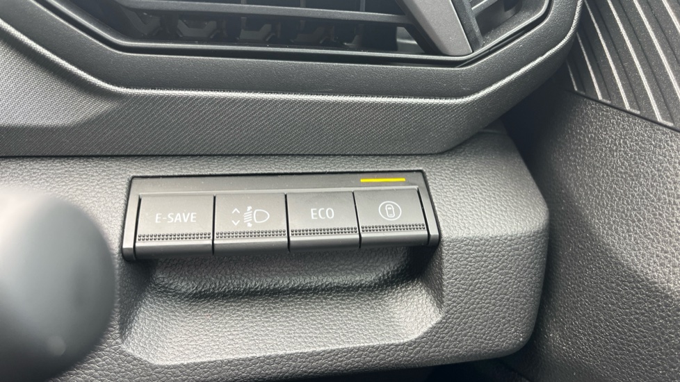 Dacia Bigster 1.8 Hybrid 155 Journey 5dr Auto Hybrid Estate - Image 29