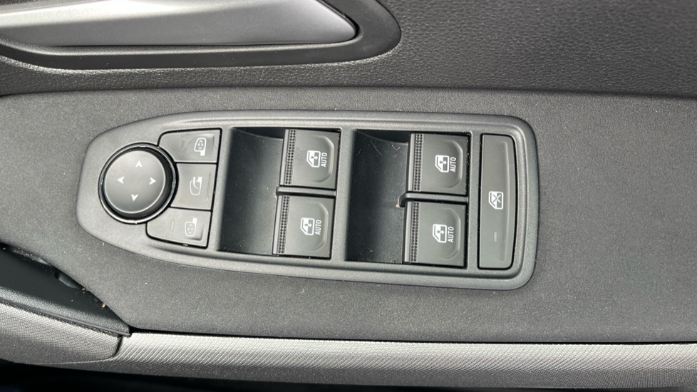 Dacia Bigster 1.8 Hybrid 155 Journey 5dr Auto Hybrid Estate - Image 30