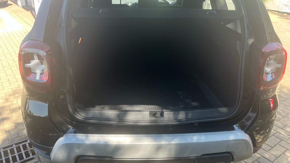 Dacia Duster 1.0 TCe 100 Comfort 5dr Petrol Estate - Image 4