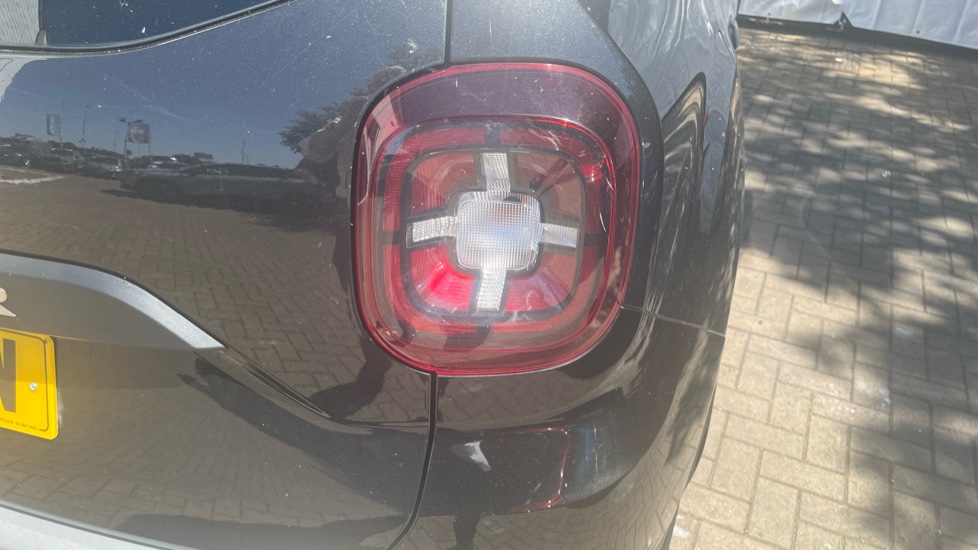 Dacia Duster 1.0 TCe 100 Comfort 5dr Petrol Estate - Image 33