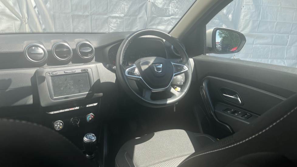 Dacia Duster 1.0 TCe 100 Comfort 5dr Petrol Estate - Image 43
