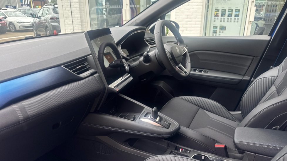 Renault Captur 1.8 E-Tech Full Hybrid 160 Esprit Alpine 5dr Auto Hybrid Hatchback - Image 9