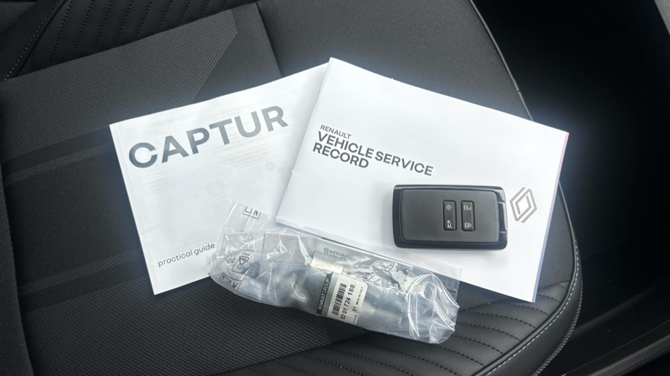 Renault Captur 1.8 E-Tech Full Hybrid 160 Esprit Alpine 5dr Auto Hybrid Hatchback - Image 19