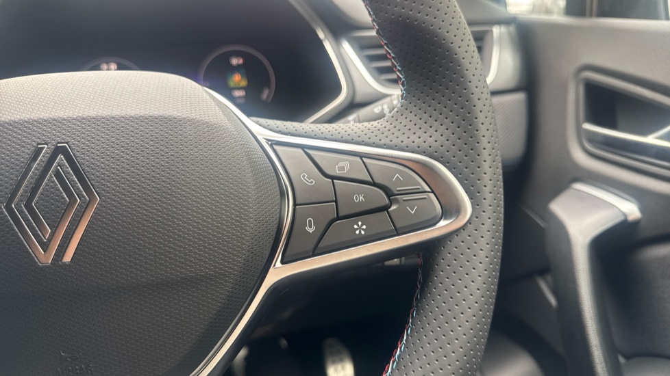 Renault Captur 1.8 E-Tech Full Hybrid 160 Esprit Alpine 5dr Auto Hybrid Hatchback - Image 21
