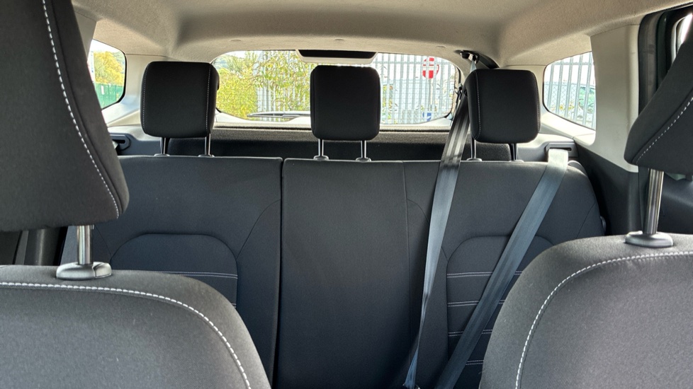 Dacia Duster 1.0 TCe 90 Expression 5dr Petrol Estate - Image 15