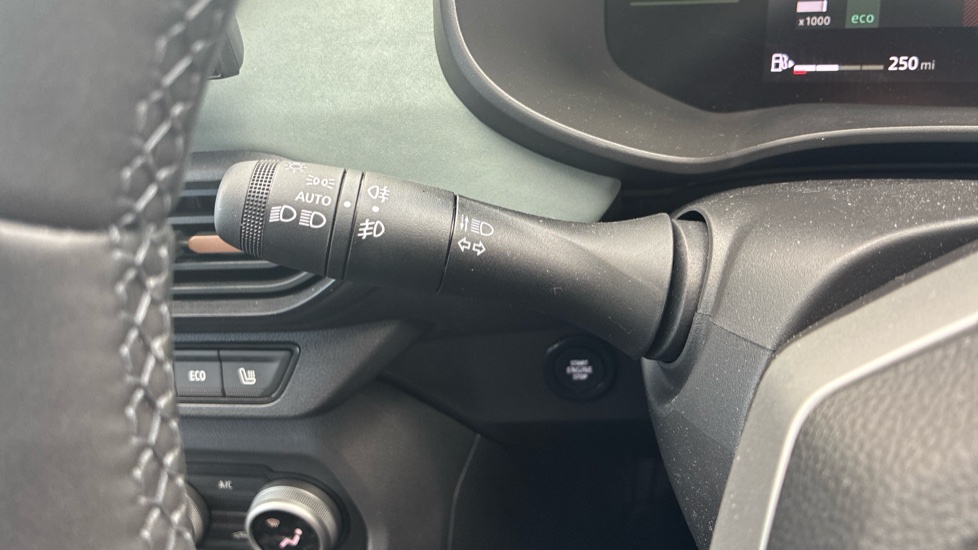 Dacia Sandero Stepway 1.0 TCe Extreme 5dr Petrol Hatchback - Image 27