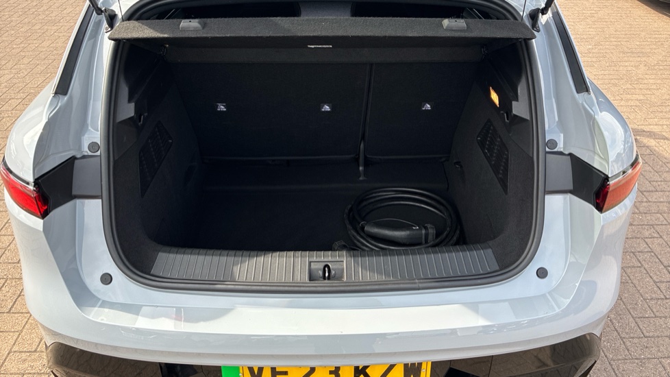 Renault Megane E-Tech EV60 160kW Launch Edition 60kWh OC 5dr Auto Electric Hatchback - Image 4