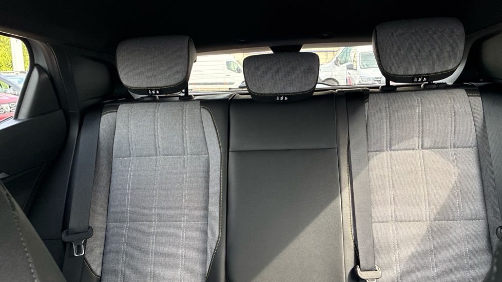 Renault Megane E-Tech EV60 160kW Launch Edition 60kWh OC 5dr Auto Electric Hatchback - Image 15