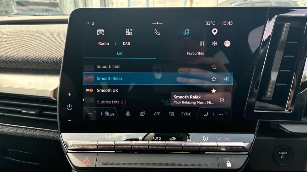 Renault Megane E-Tech EV60 160kW Launch Edition 60kWh OC 5dr Auto Electric Hatchback - Image 33