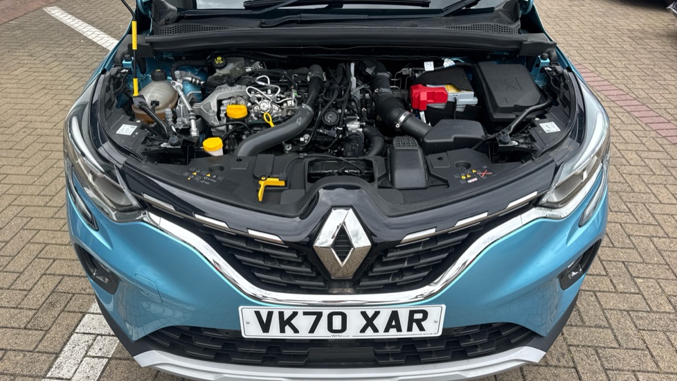 Renault Captur 1.3 TCE 130 S Edition 5dr EDC Petrol Hatchback - Image 8