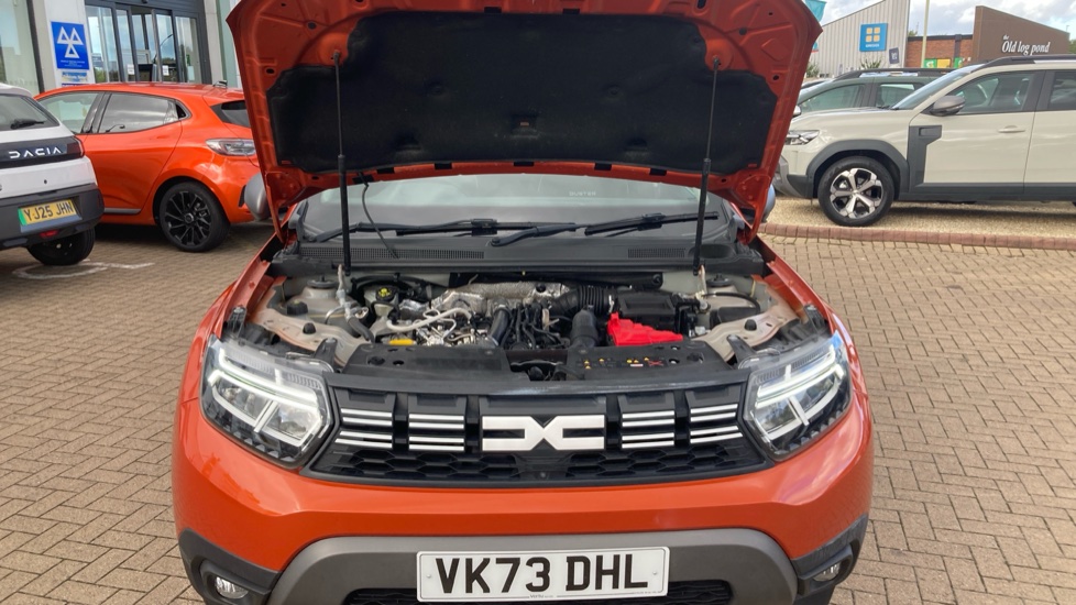 Dacia Duster 1.3 TCe 150 Journey 5dr EDC Petrol Estate - Image 8
