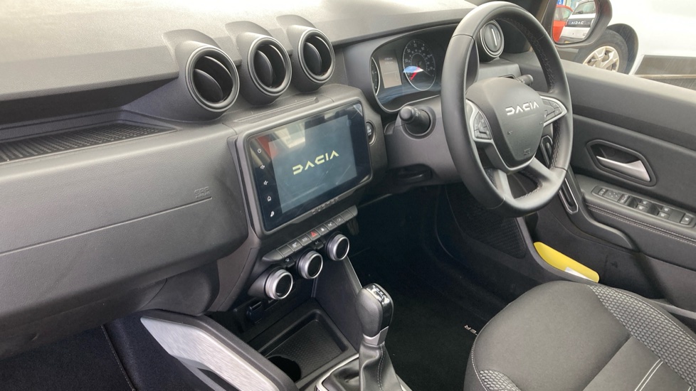 Dacia Duster 1.3 TCe 150 Journey 5dr EDC Petrol Estate - Image 9