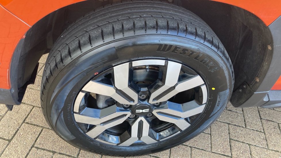 Dacia Duster 1.3 TCe 150 Journey 5dr EDC Petrol Estate - Image 35