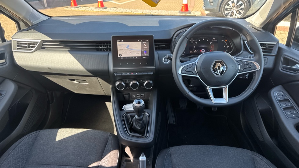 Renault Clio 1.0 TCe 90 Evolution 5dr Petrol Hatchback - Image 10
