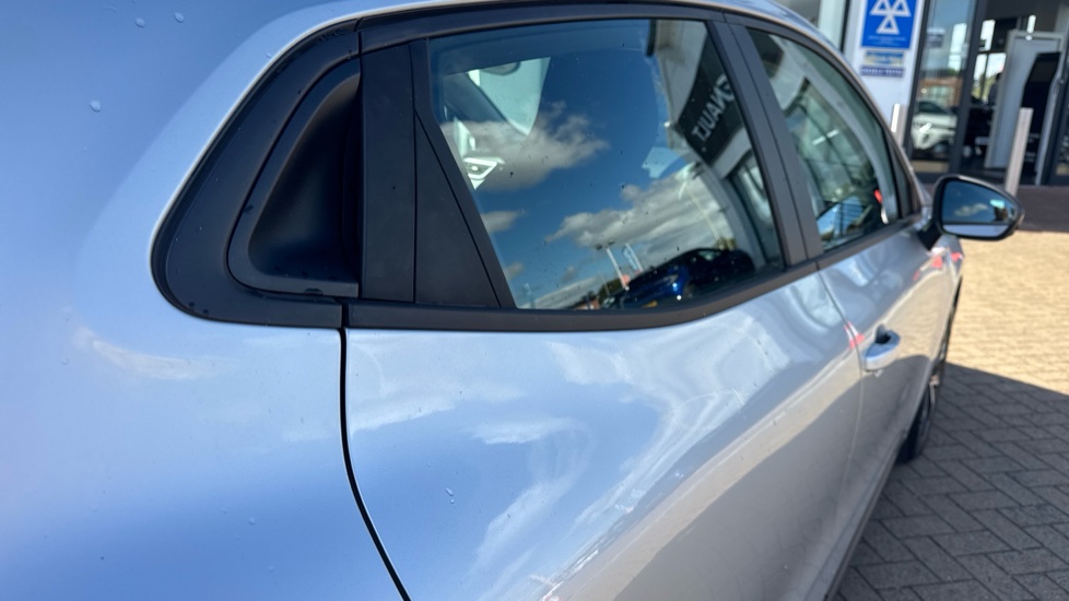 Renault Clio 1.0 TCe 90 Evolution 5dr Petrol Hatchback - Image 43
