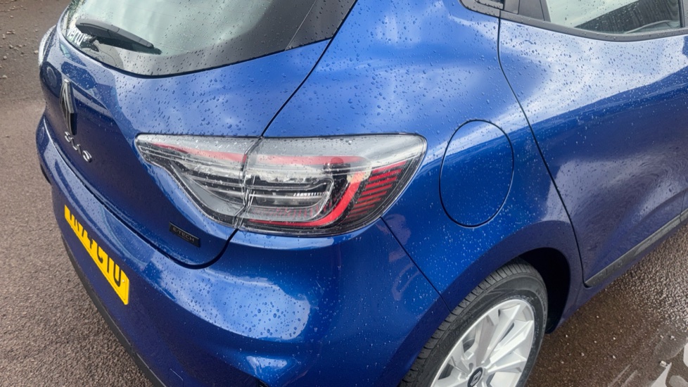 Renault Clio 1.6 E-TECH full hybrid 145 Evolution 5dr Auto Hybrid Hatchback - Image 24