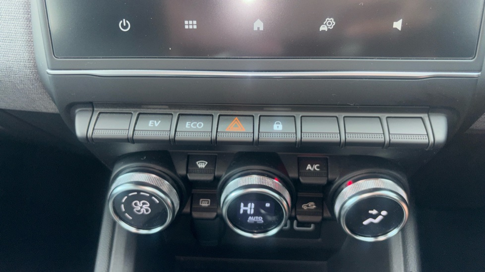 Renault Clio 1.6 E-TECH full hybrid 145 Evolution 5dr Auto Hybrid Hatchback - Image 30
