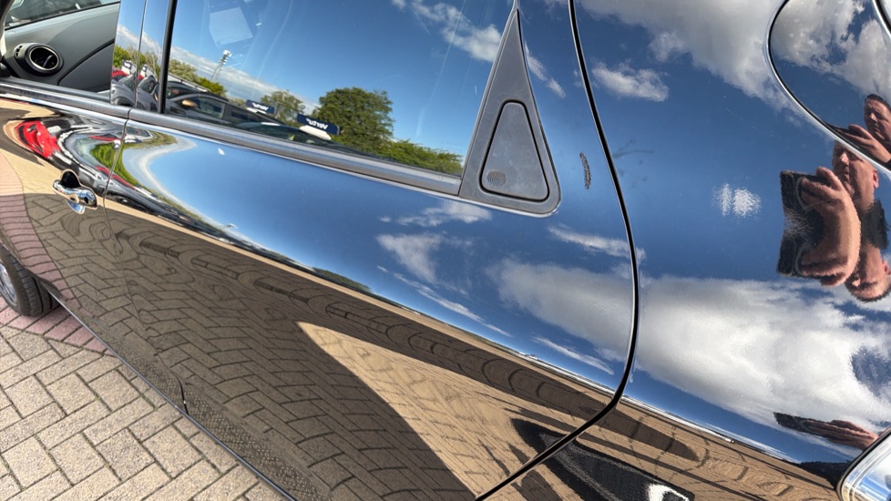 Renault Zoe 100kW Iconic R135 50kWh Boost Charge 5dr Auto Electric Hatchback - Image 23