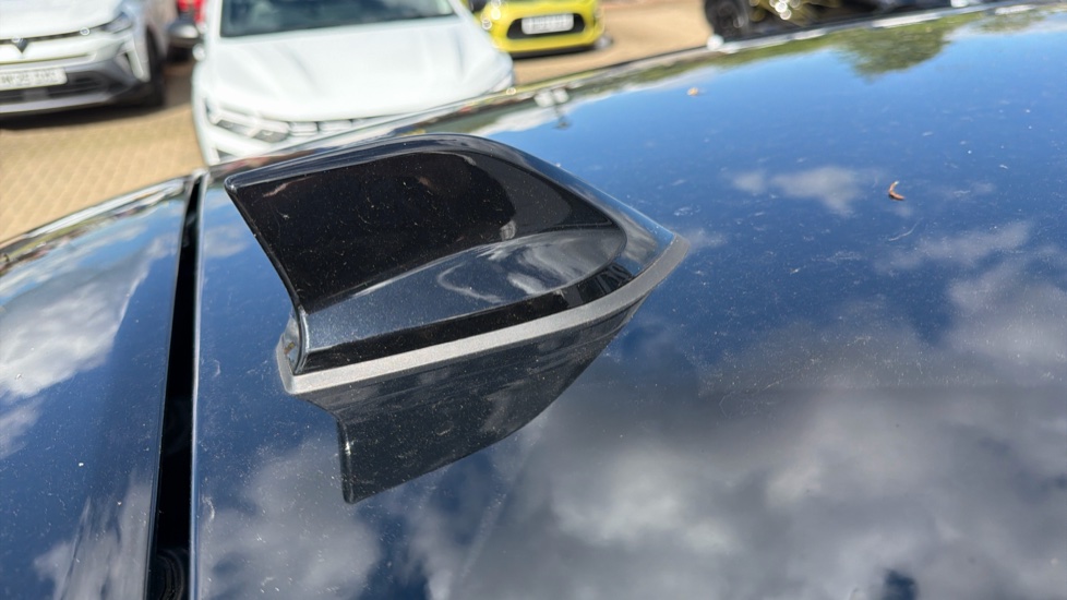 Renault Zoe 100kW Iconic R135 50kWh Boost Charge 5dr Auto Electric Hatchback - Image 27