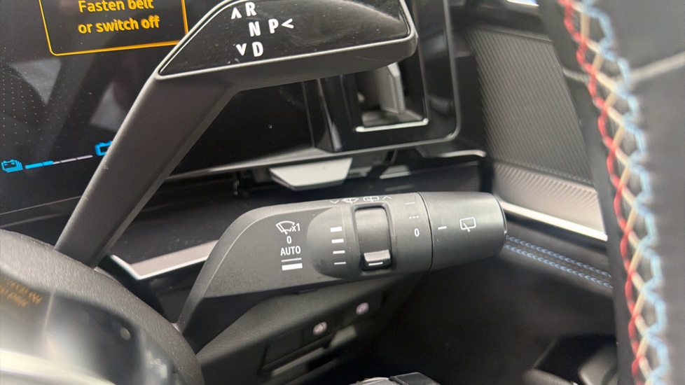 Renault Austral E-Tech FHEV Techno Esprit Alpine 5dr Auto Hybrid Estate - Image 23