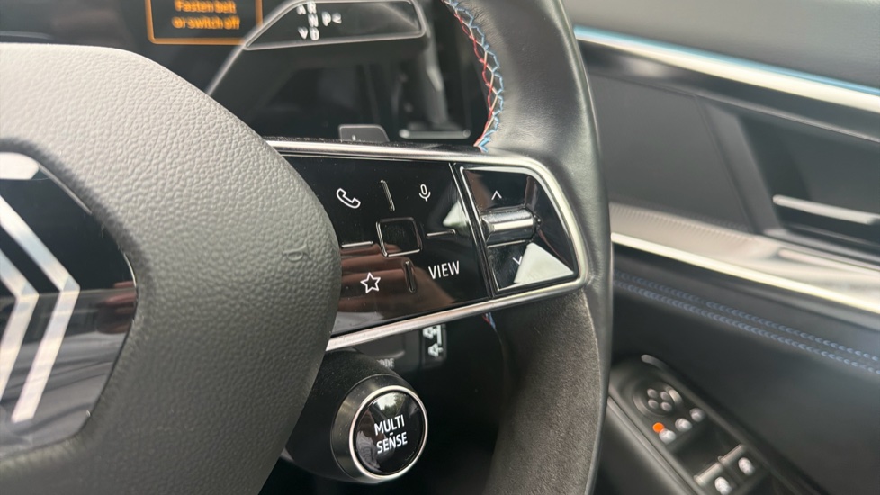 Renault Austral E-Tech FHEV Techno Esprit Alpine 5dr Auto Hybrid Estate - Image 24