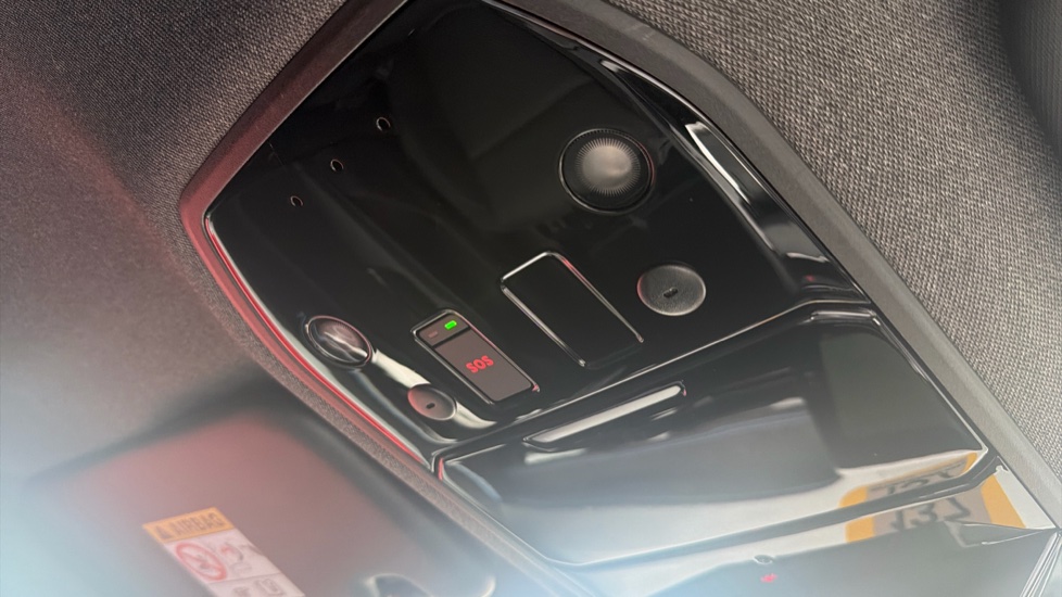 Renault Austral E-Tech FHEV Techno Esprit Alpine 5dr Auto Hybrid Estate - Image 30