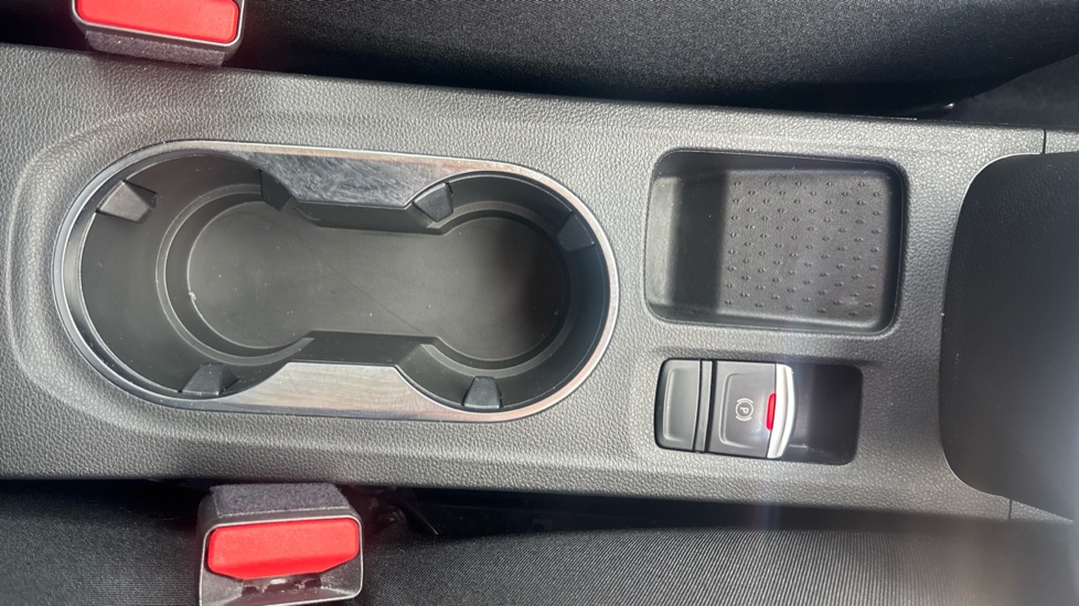 Renault Captur 1.0 TCE 90 Evolution 5dr Petrol Hatchback - Image 35