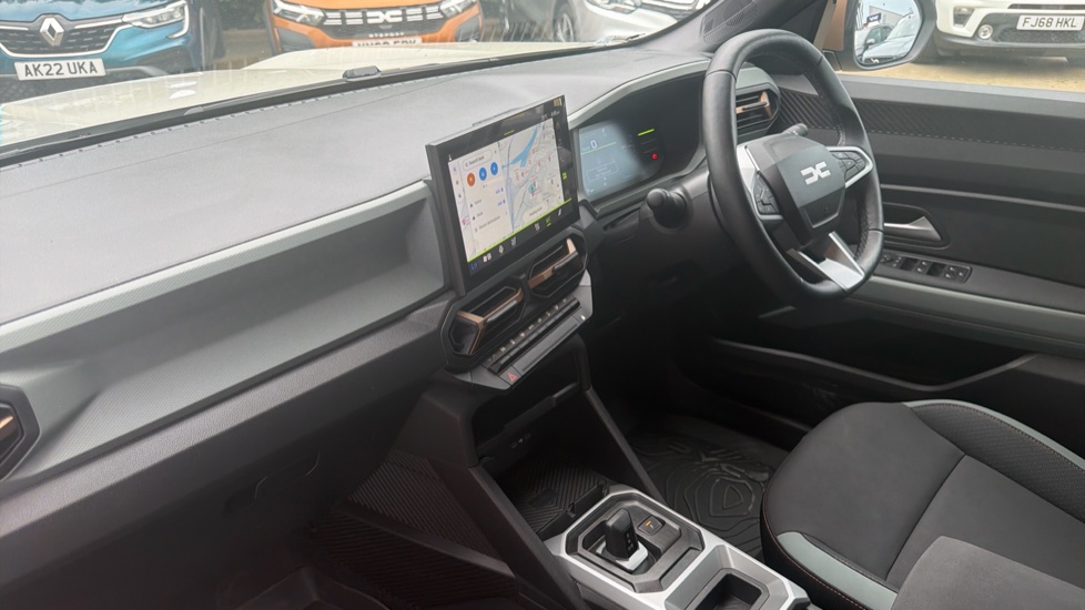 Dacia Duster 1.6 Hybrid 140 Extreme 5dr Auto Hybrid Estate - Image 9