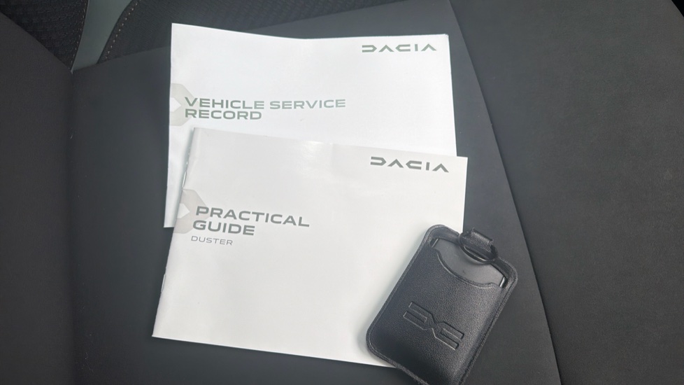 Dacia Duster 1.6 Hybrid 140 Extreme 5dr Auto Hybrid Estate - Image 19