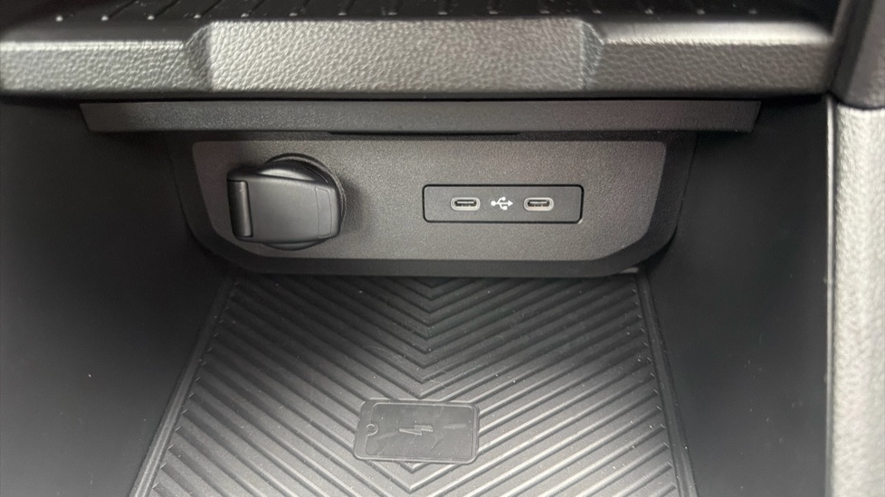 Dacia Duster 1.6 Hybrid 140 Extreme 5dr Auto Hybrid Estate - Image 22