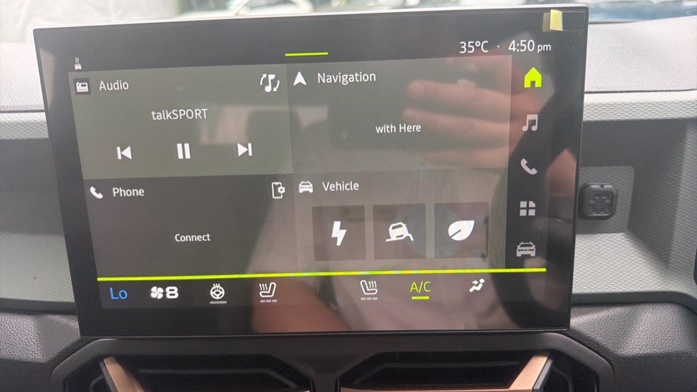 Dacia Duster 1.6 Hybrid 140 Extreme 5dr Auto Hybrid Estate - Image 24