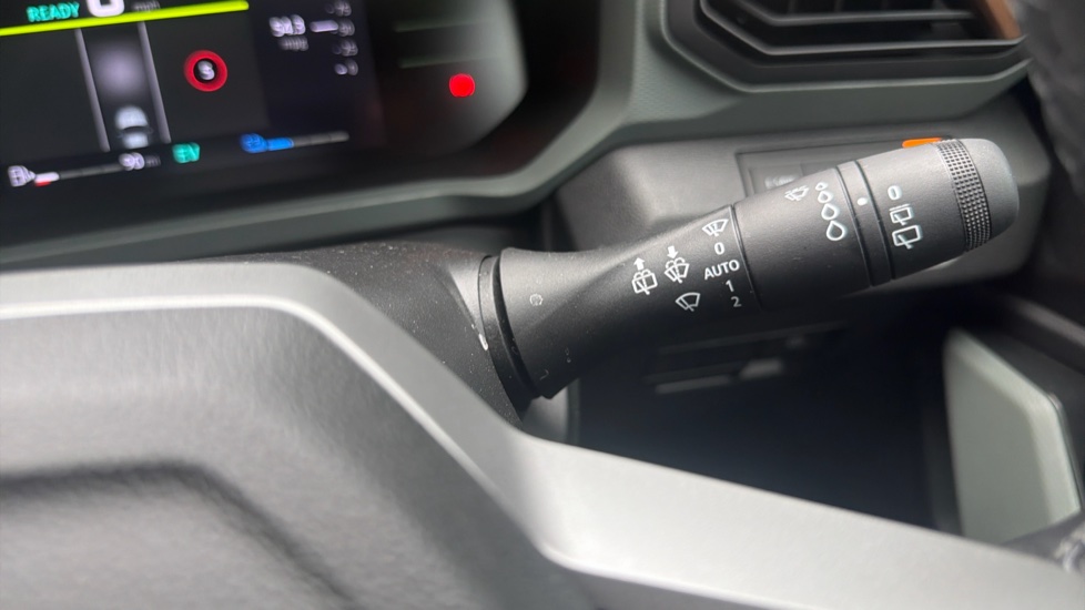 Dacia Duster 1.6 Hybrid 140 Extreme 5dr Auto Hybrid Estate - Image 27