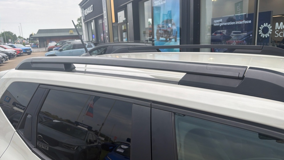 Dacia Duster 1.6 Hybrid 140 Extreme 5dr Auto Hybrid Estate - Image 34