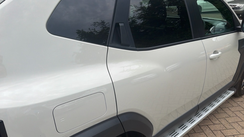 Dacia Duster 1.6 Hybrid 140 Extreme 5dr Auto Hybrid Estate - Image 38