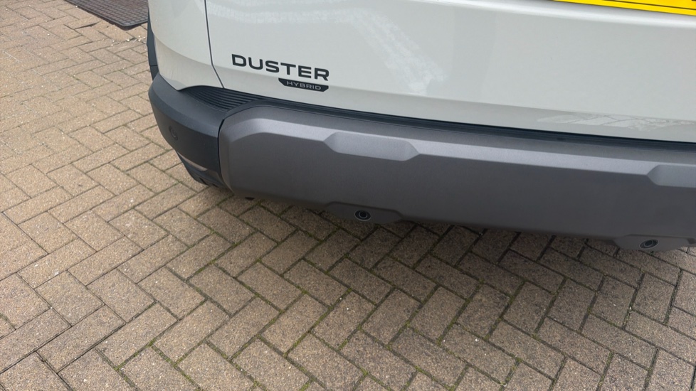 Dacia Duster 1.6 Hybrid 140 Extreme 5dr Auto Hybrid Estate - Image 39