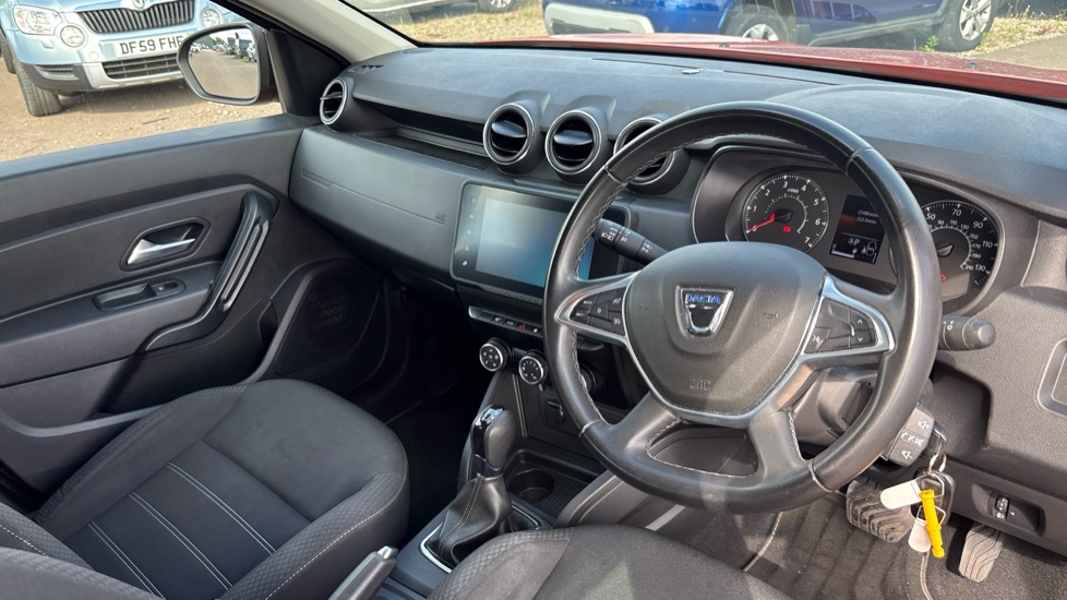 Dacia Duster 1.3 TCe 150 Comfort 5dr EDC Petrol Estate - Image 11