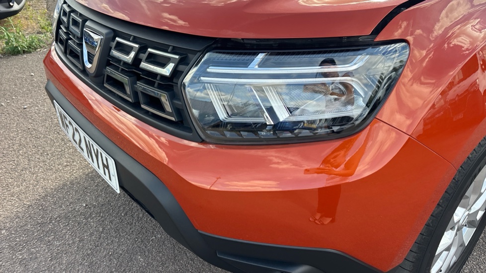 Dacia Duster 1.3 TCe 150 Comfort 5dr EDC Petrol Estate - Image 25