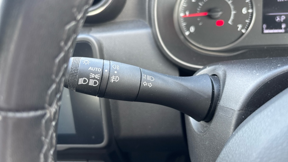 Dacia Duster 1.3 TCe 150 Comfort 5dr EDC Petrol Estate - Image 34